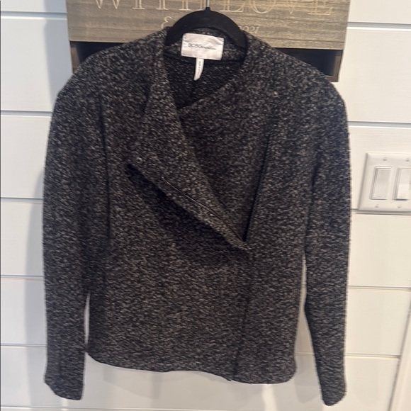 BCBGeneration Jackets & Blazers - BCBGeneration Dark Gray Jacket